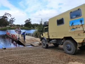 Ferry near Malgas